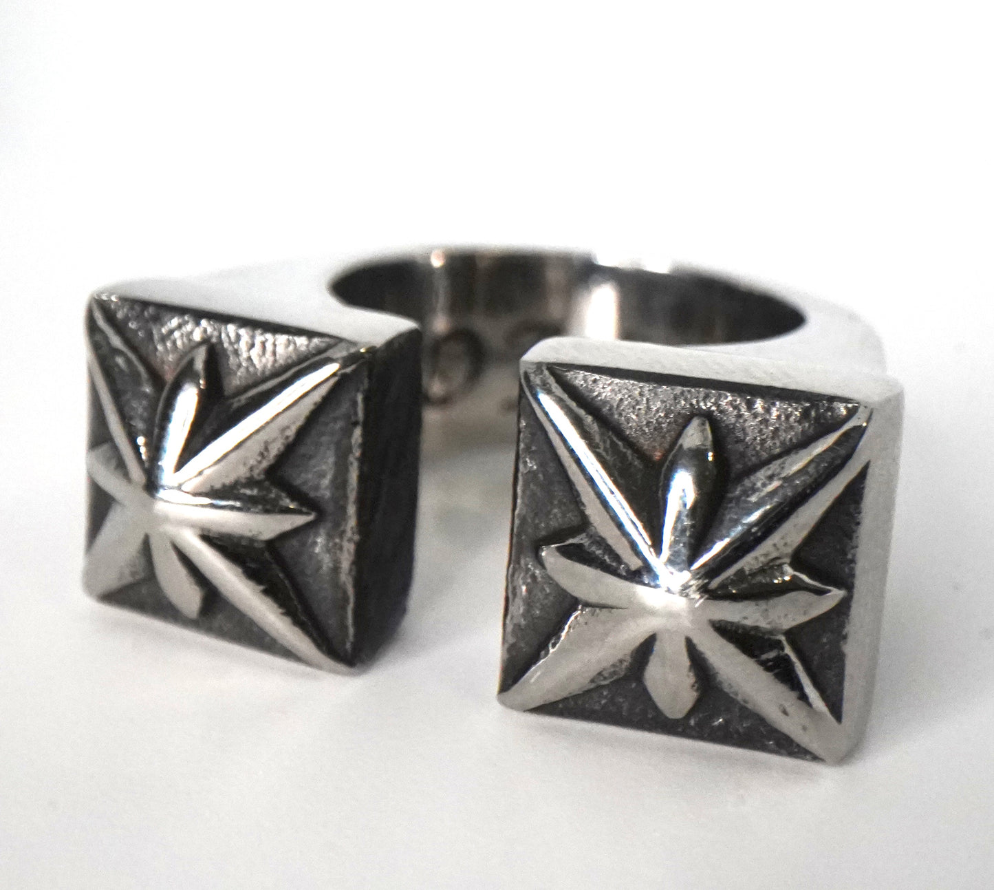Double Daze Ring
